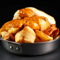 Patatas bravas en Gran Viana, Barrio Gótico
